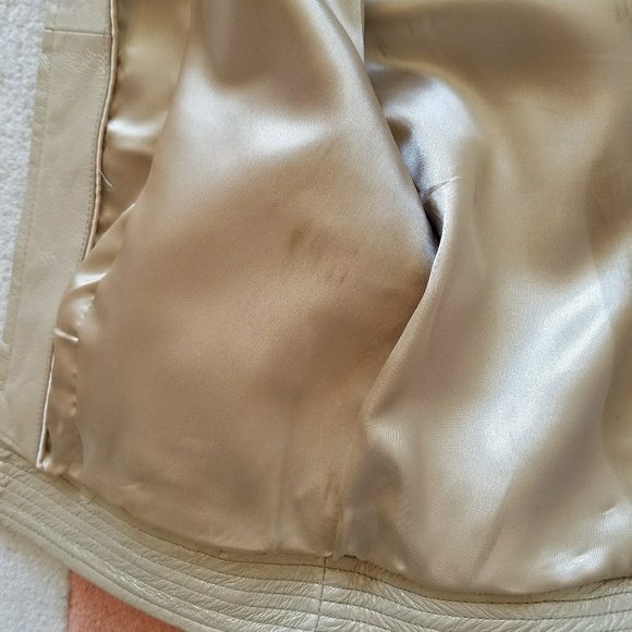 👑Gold 💯%Leather Crop Coat👑 - Picture 4 of 8